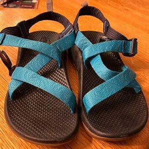 Chacos Kids Size 4